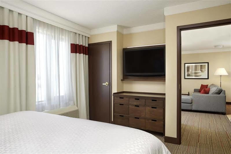 Four Points By Sheraton Kitchener-Waterloo Esterno foto