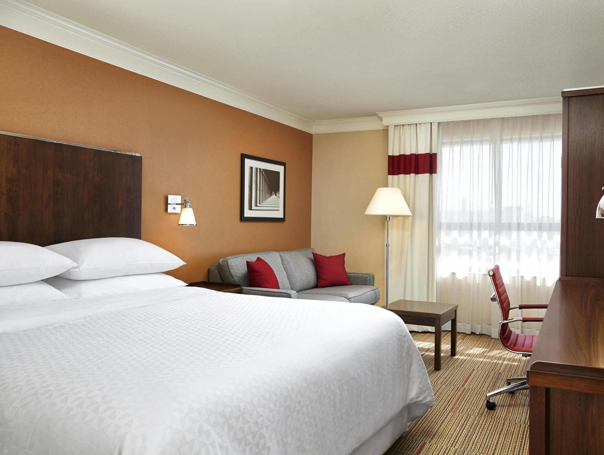 Four Points By Sheraton Kitchener-Waterloo Esterno foto